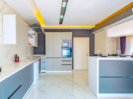 Kiralık Satılık 9+2 Villa
